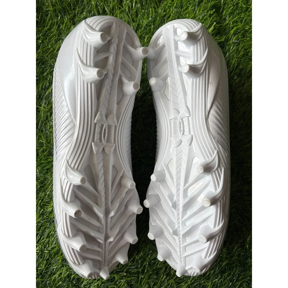 Under Armour Size 6Y Blur Select Low MC White Silver Football Cleats 3028233-104